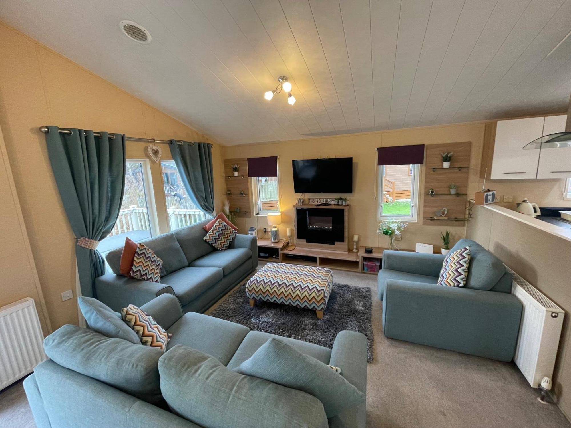 Luxury Lakeside Lodge L2 With Hot Tub Situated At Tattershall Lakes Country Park Luaran gambar